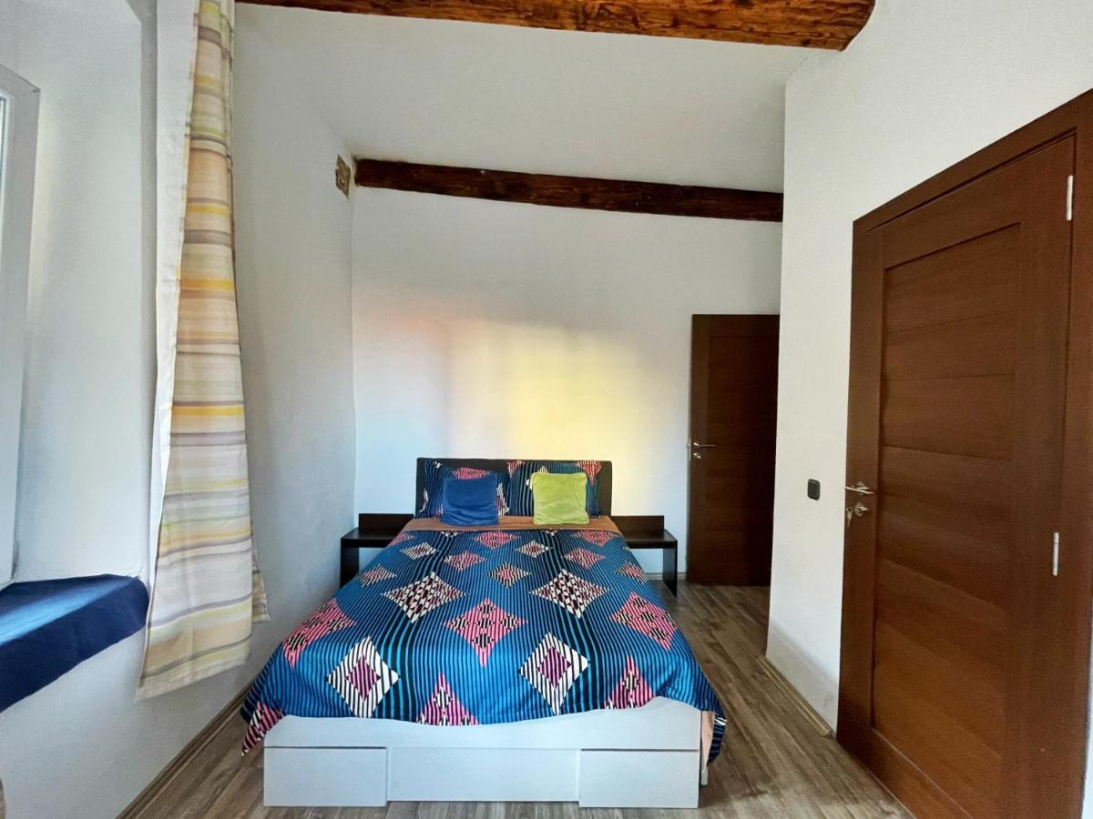 Vadim'S Guesthouse Sibiu Bagian luar foto